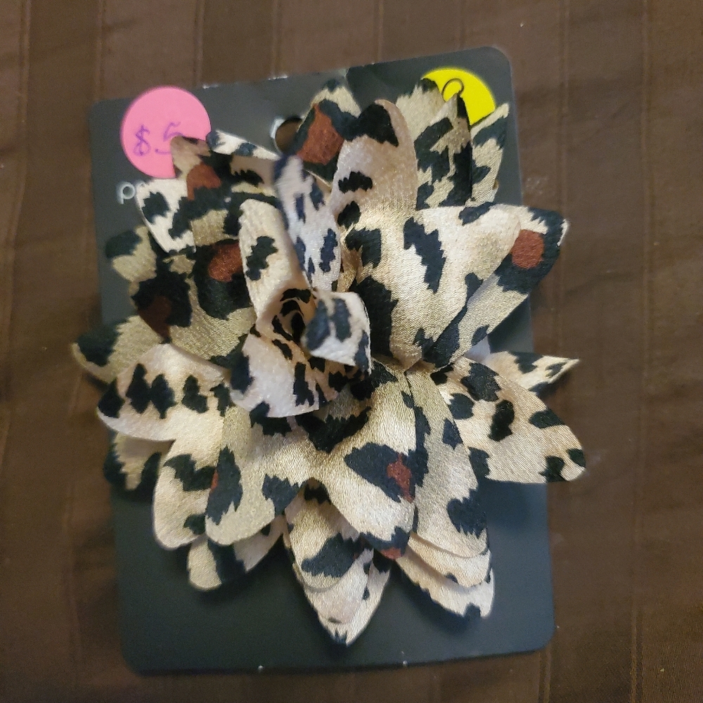 Cheetah bow